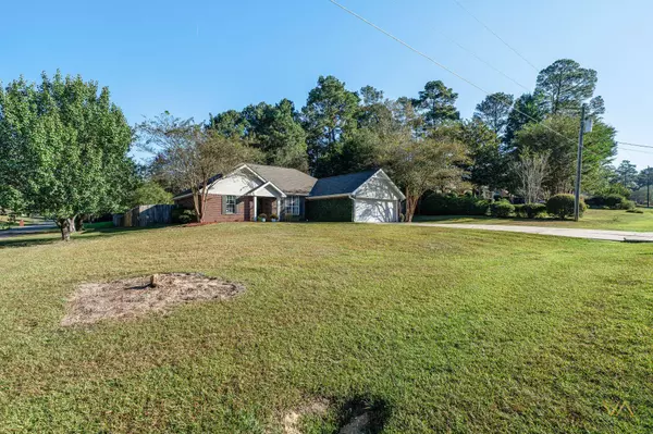 241 Somerset Dr., Hattiesburg, MS 39402