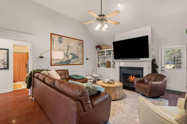 241 Somerset Dr., Hattiesburg, MS 39402