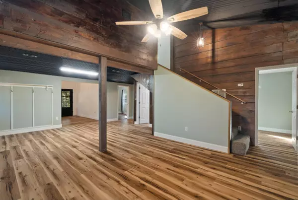 76 Entrekin Rd., Lumberton, MS 39455