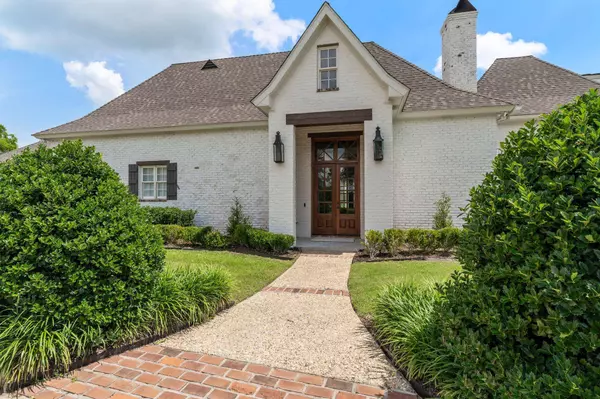 25 Sunset Hill, Hattiesburg, MS 39402