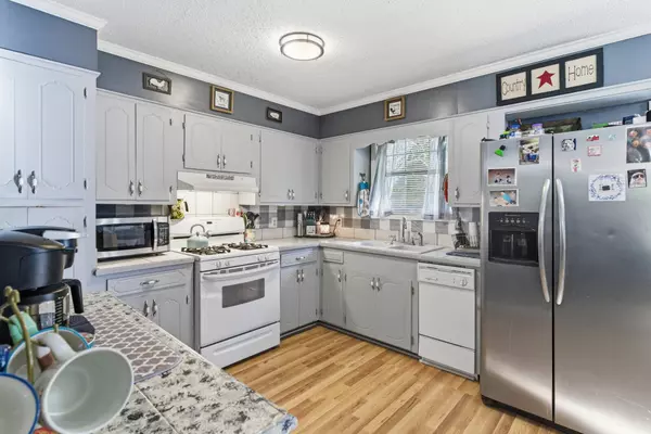 81 Mollie Boutwell Rd., Laurel, MS 39443