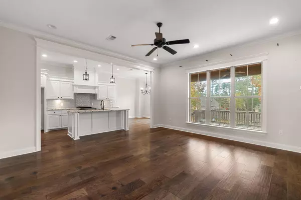 23 E Yellowstone, Hattiesburg, MS 39402