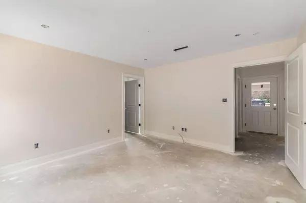 109 King Blvd., Petal, MS 39465