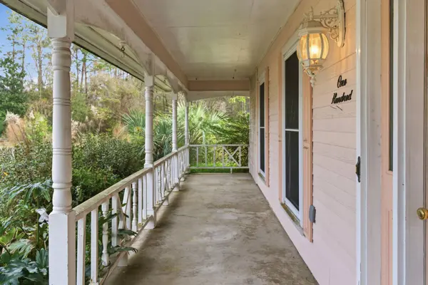 100 Warwick Pl, Hattiesburg, MS 39402