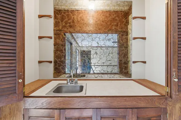 100 Warwick Pl, Hattiesburg, MS 39402