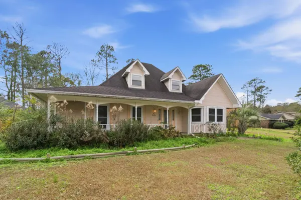 100 Warwick Pl, Hattiesburg, MS 39402