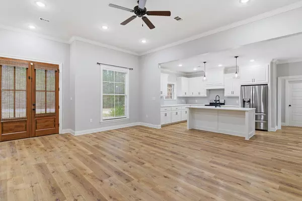 26 Magnolia Crossing Rd., Sumrall, MS 39482