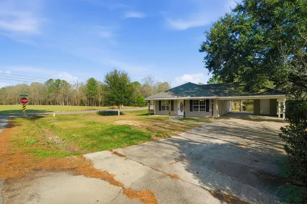 100 Albert St., Petal, MS 39465