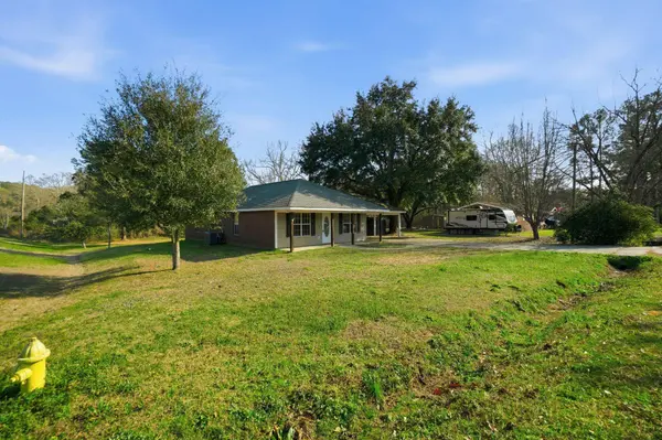 100 Albert St., Petal, MS 39465