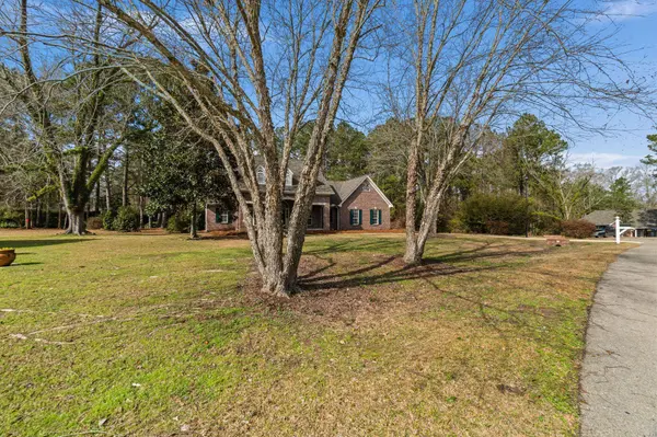 8 Auburn Ln., Hattiesburg, MS 39401