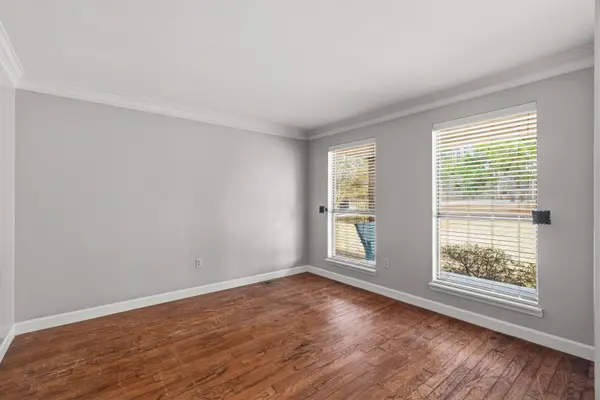 77 Baracuda Dr., Hattiesburg, MS 39402