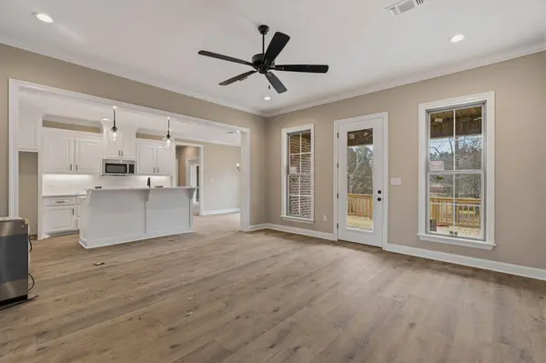 76 Robinwood Pl, Purvis, MS 39475