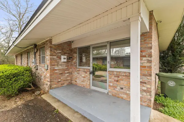 120 S 10th Ave., Hattiesburg, MS 39401