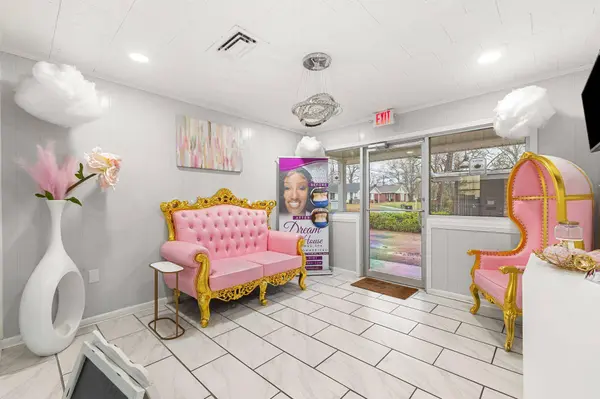 120 S 10th Ave., Hattiesburg, MS 39401