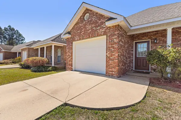 7 Oxford Dr., Hattiesburg, MS 39402