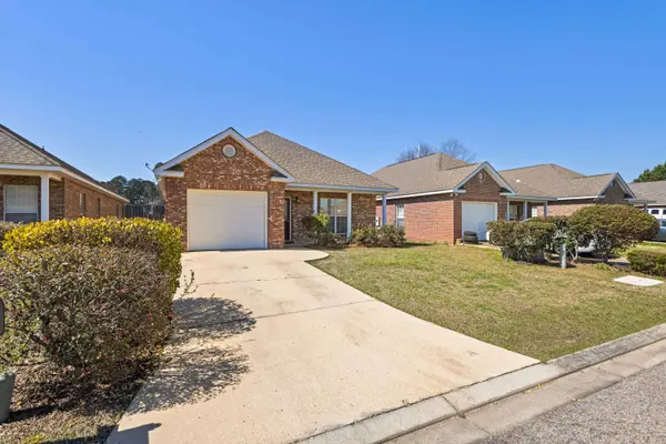 7 Oxford Dr., Hattiesburg, MS 39402