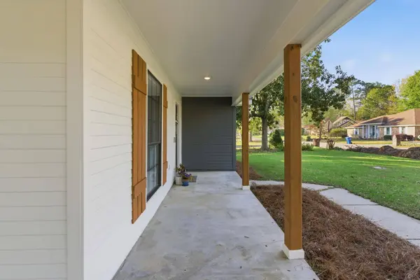 403 Kensington Dr., Hattiesburg, MS 39402