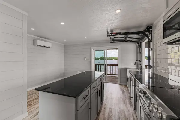 920 Sodie Cameron Rd., Hattiesburg, MS 39455