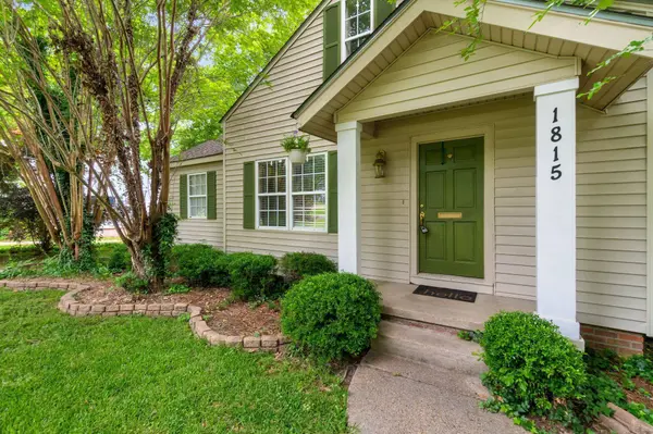 1815 2nd TER, Hattiesburg, MS 39401