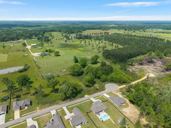 35 Sapphire Dr., Purvis, MS 39475