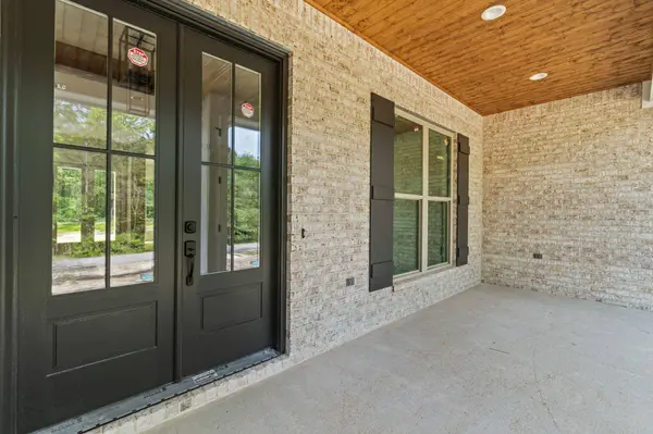 8 Shadow Ridge Dr., Laurel, MS 39443