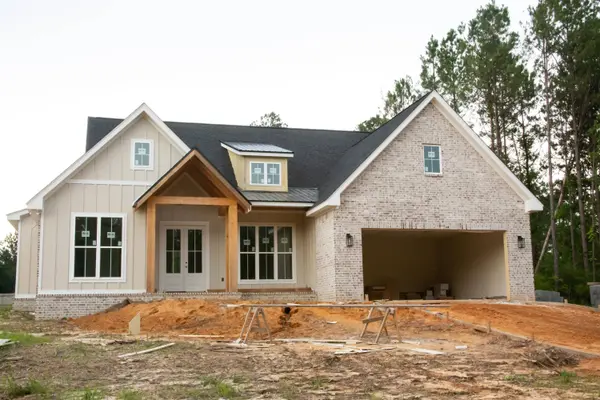 32 Redmont Dr., Sumrall, MS 39492
