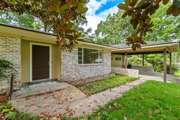 1112 Crescent Hill Dr., Laurel, MS 39440