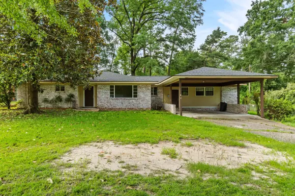 1112 Crescent Hill Dr., Laurel, MS 39440