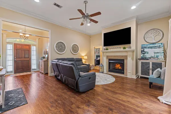 42 Stonegate Dr., Hattiesburg, MS 39402