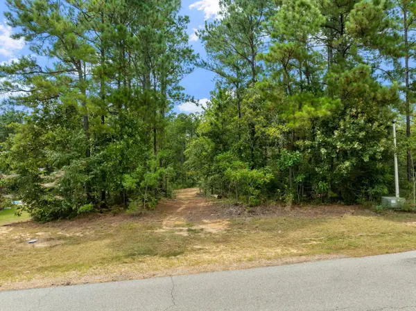 9 N Fork Dr., Petal, MS 39465