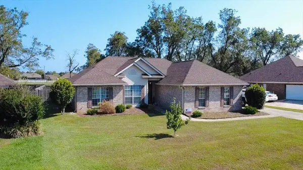 6 Harper Pl, Petal, MS 39465