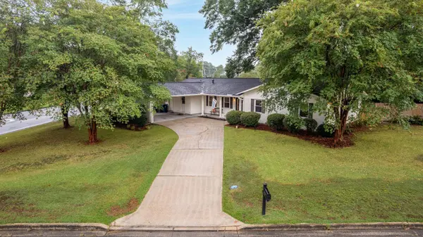 2800 Jamestown