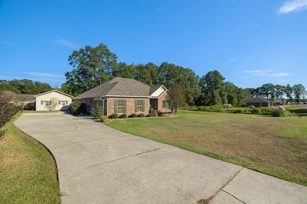 78 Coyote, Ellisville, MS 39437