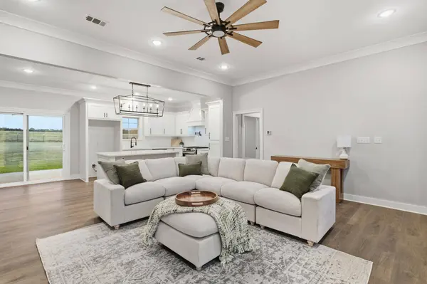49 Excellor Rd., Sumrall, MS 39482