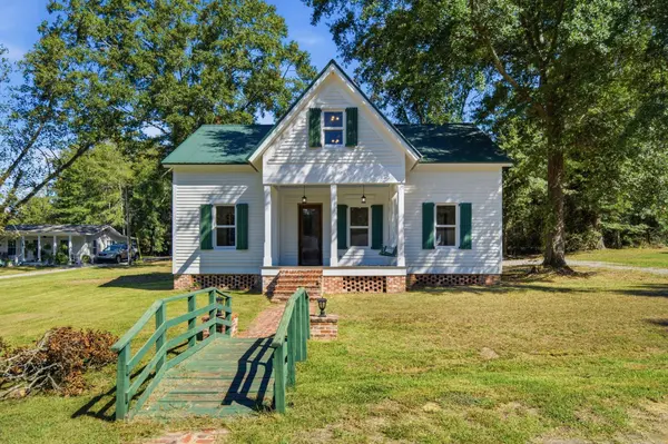 800 E Ivy St., Ellisville, MS 39437