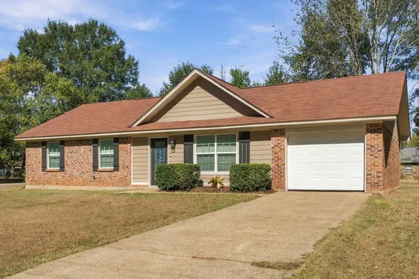 34 Eastover Blvd., Petal, MS 39465
