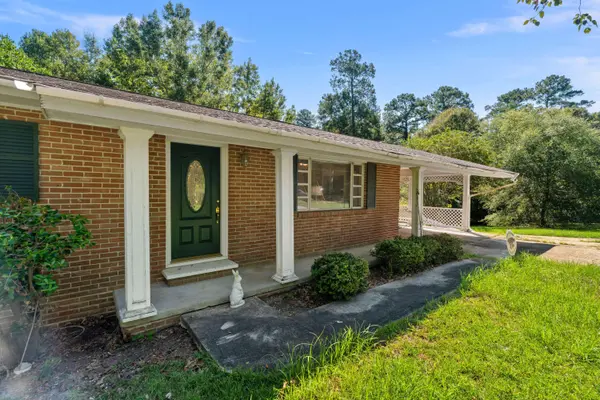 186 Hartfield Rd., Columbia, MS 39429
