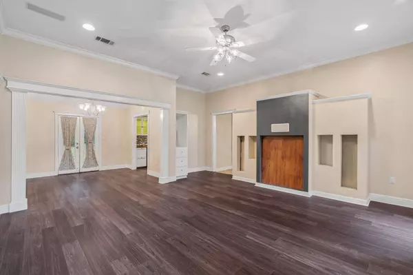 202 E Lakeside Dr., Hattiesburg, MS 39402