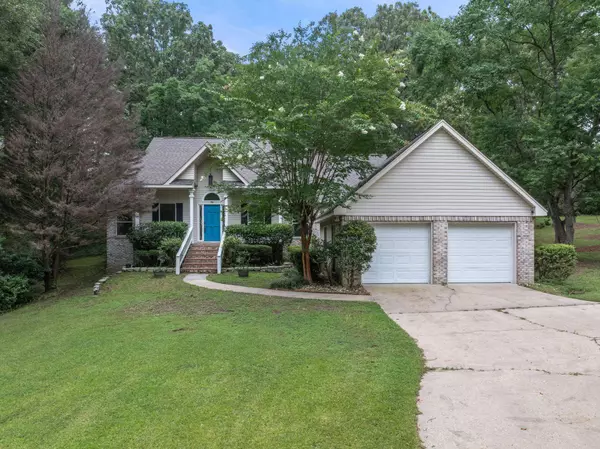 202 E Lakeside Dr., Hattiesburg, MS 39402