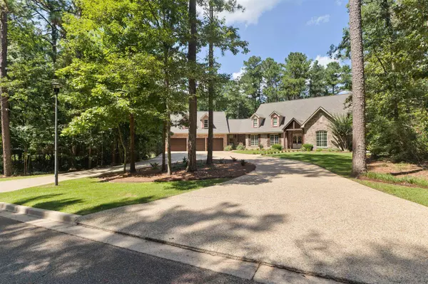 58 Marais Ridge, Hattiesburg, MS 39402