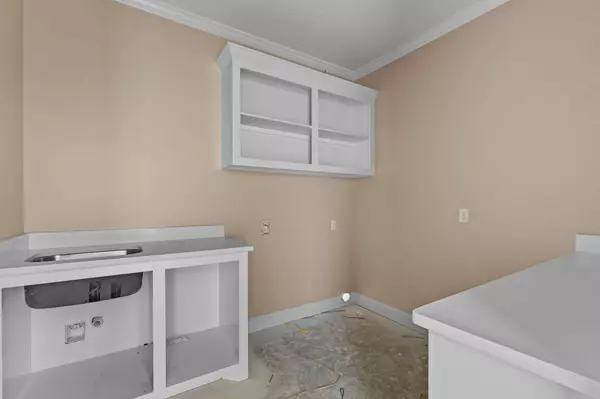 49 Pipestone Pass, Sumrall, MS 39482