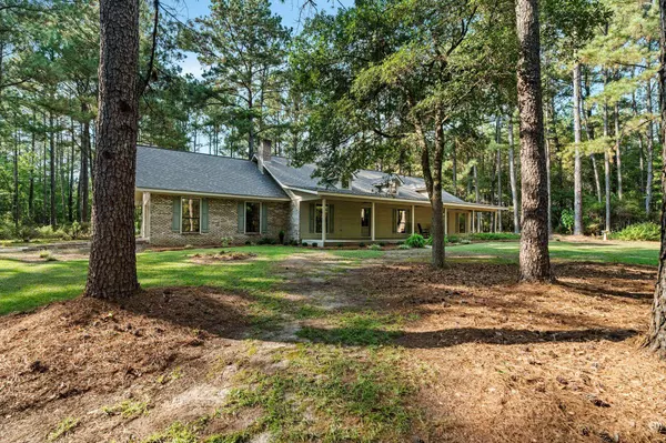 339 Old Schoolhouse Rd., Ellisville, MS 39437