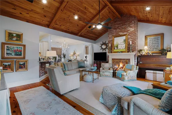 336 Legacy Blvd., Hattiesburg, MS 39402