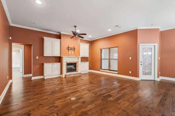 75 Creedmoor, Hattiesburg, MS 39402