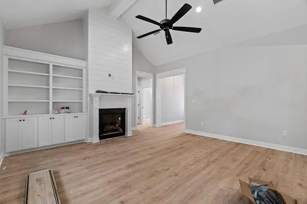 136 Micawber LOOP, Hattiesburg, MS 39402
