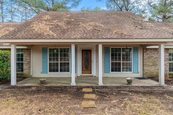 159 Rogers Rd., Hattiesburg, MS 39401