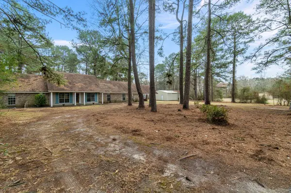 159 Rogers Rd., Hattiesburg, MS 39401