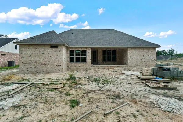 49 Pipestone Pass, Sumrall, MS 39482