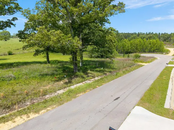 35 Sapphire Dr., Purvis, MS 39475