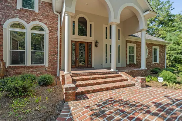 206 Timberton Dr., Hattiesburg, MS 39401